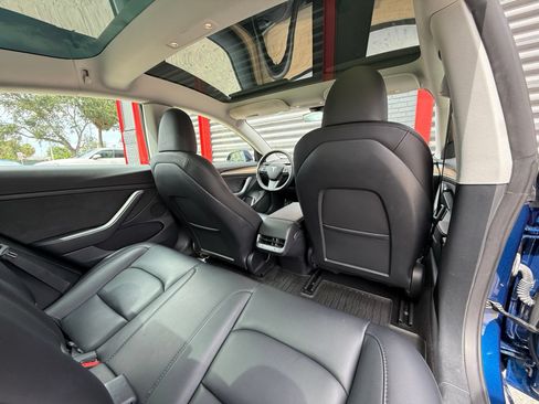 Used 2023 Tesla Model 3 Standard Range RWD image 17