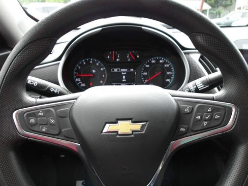 Used 2021 Chevrolet Malibu LS FWD image 15