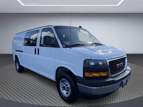 Used 2021 GMC Savana 2500 Extended w/ Driver Convenience Package image 9