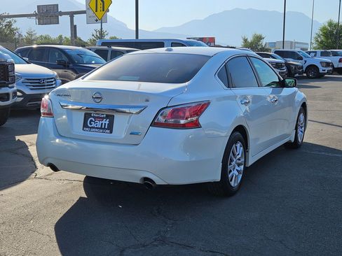 Used 2014 Nissan Altima 2.5 S w/ Display Audio Package FWD image 3
