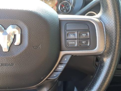 Used 2022 RAM 2500 Tradesman w/ Chrome Appearance Group AWD/4WD image 16