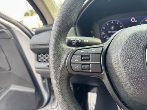 Used 2024 Honda Accord EX image 19