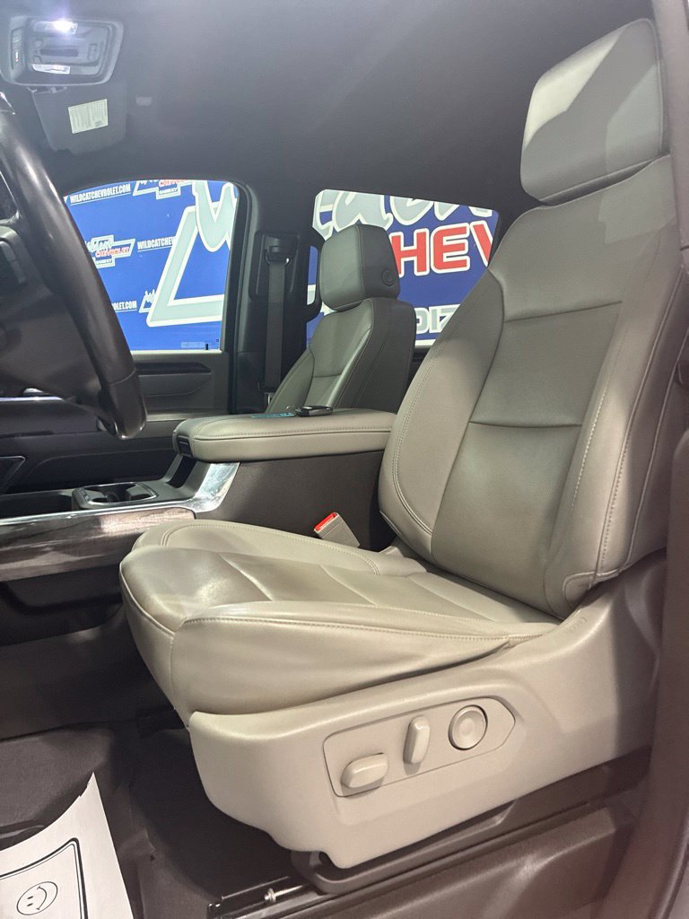 Used 2024 Chevrolet Silverado 2500 LTZ w/ LTZ Premium Package AWD/4WD image 19