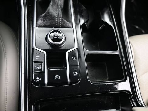Used 2023 Kia Sorento EX FWD image 29