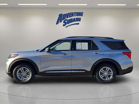 Used 2021 Ford Explorer XLT w/ Equipment Group 202A image 4