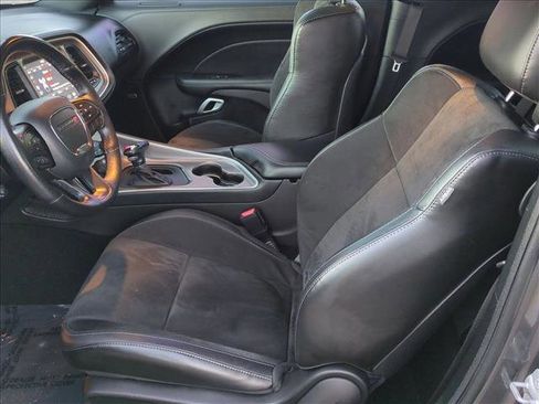 Used 2022 Dodge Challenger R/T w/ Plus Package image 16