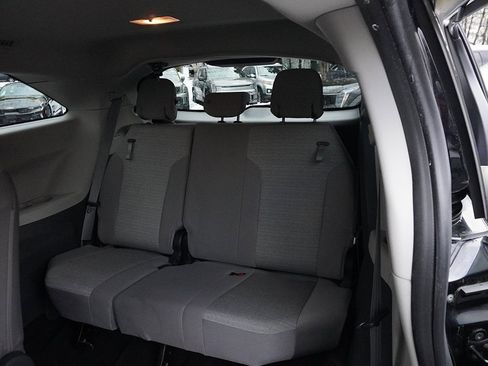 Used 2021 Toyota Sienna LE image 41