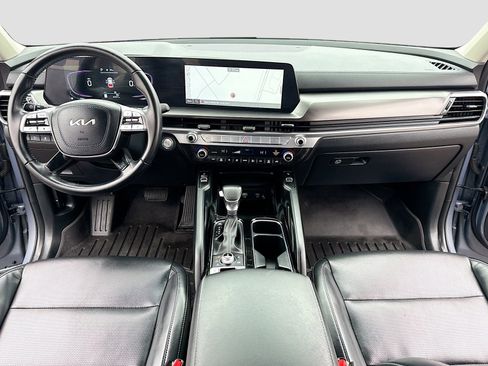 Used 2023 Kia Telluride S image 3