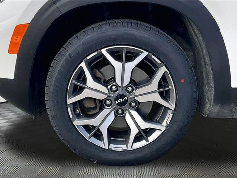 Used 2022 Kia Seltos EX AWD/4WD image 7