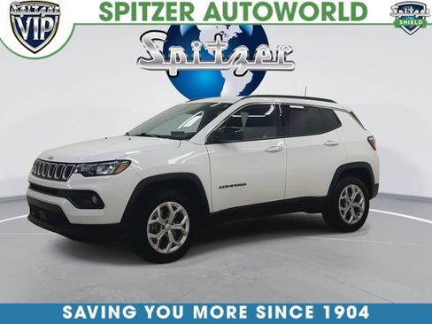 Used 2024 Jeep Compass Latitude AWD/4WD image 6