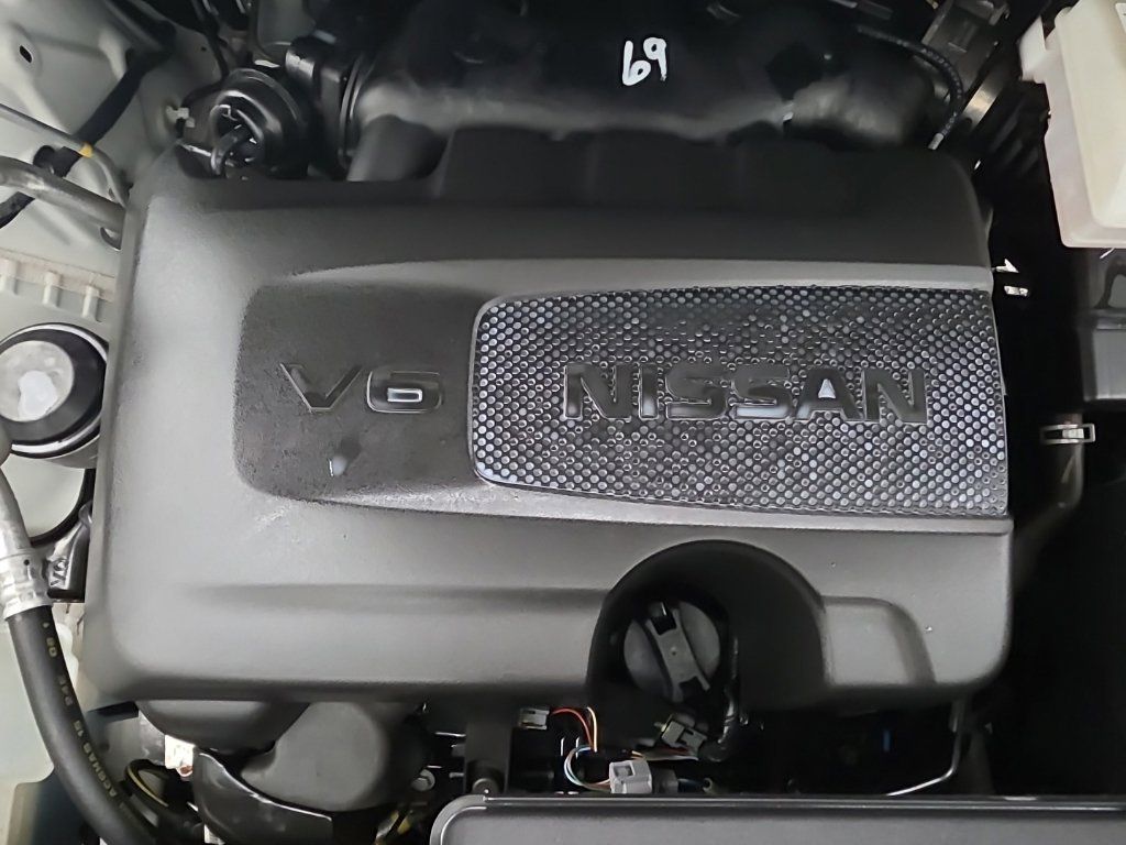 Used 2024 Nissan Pathfinder SL w/ Lighting Package (N92) AWD/4WD image 14