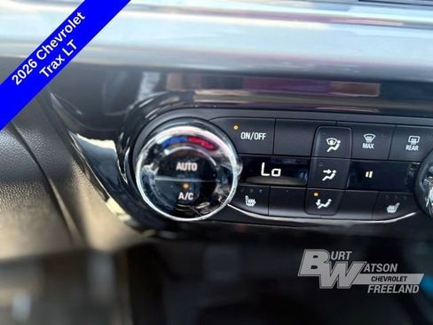 New 2026 Chevrolet Trax LT w/ LT Convenience Package FWD image 18