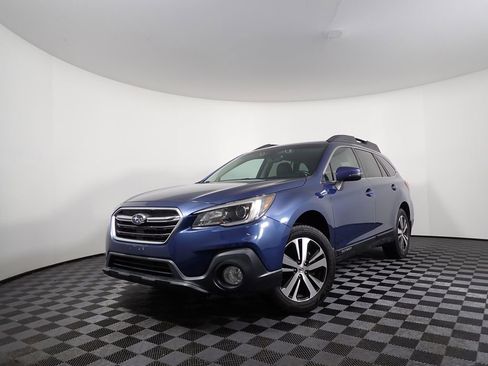 Used 2019 Subaru Outback 2.5i Limited w/ Popular Package #2 image 2