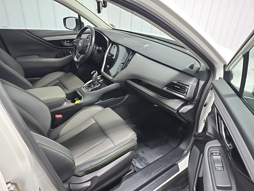 Used 2023 Subaru Outback Onyx Edition AWD/4WD image 16