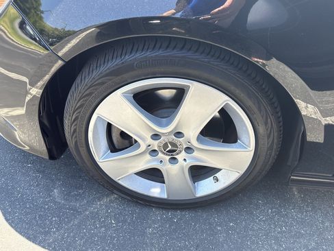 Used 2018 Mercedes-Benz CLA 250 4MATIC image 31