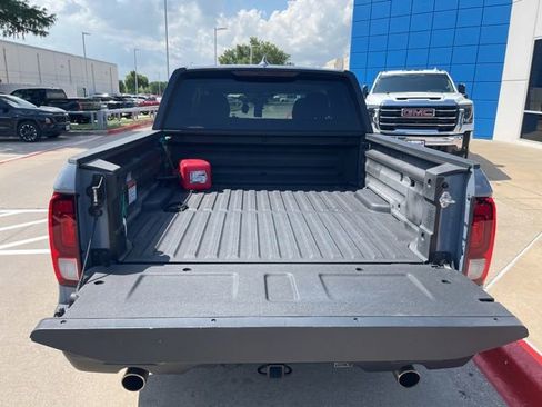 Used 2025 Honda Ridgeline Sport image 7