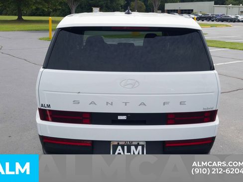 Used 2026 Hyundai Santa Fe SE FWD image 7