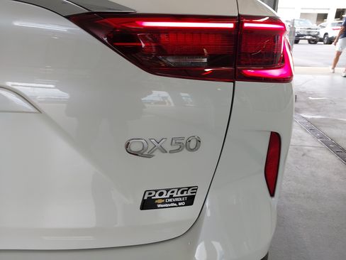 Used 2020 INFINITI QX50 Luxe AWD/4WD image 32