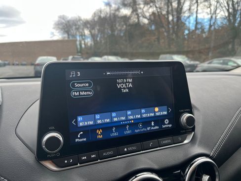 Used 2025 Nissan Sentra SV image 21