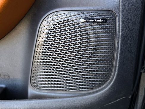 New 2026 Chrysler Pacifica Pinnacle image 19