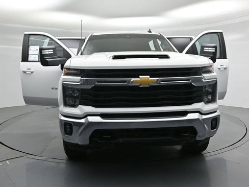 Used 2024 Chevrolet Silverado 2500 LT image 26