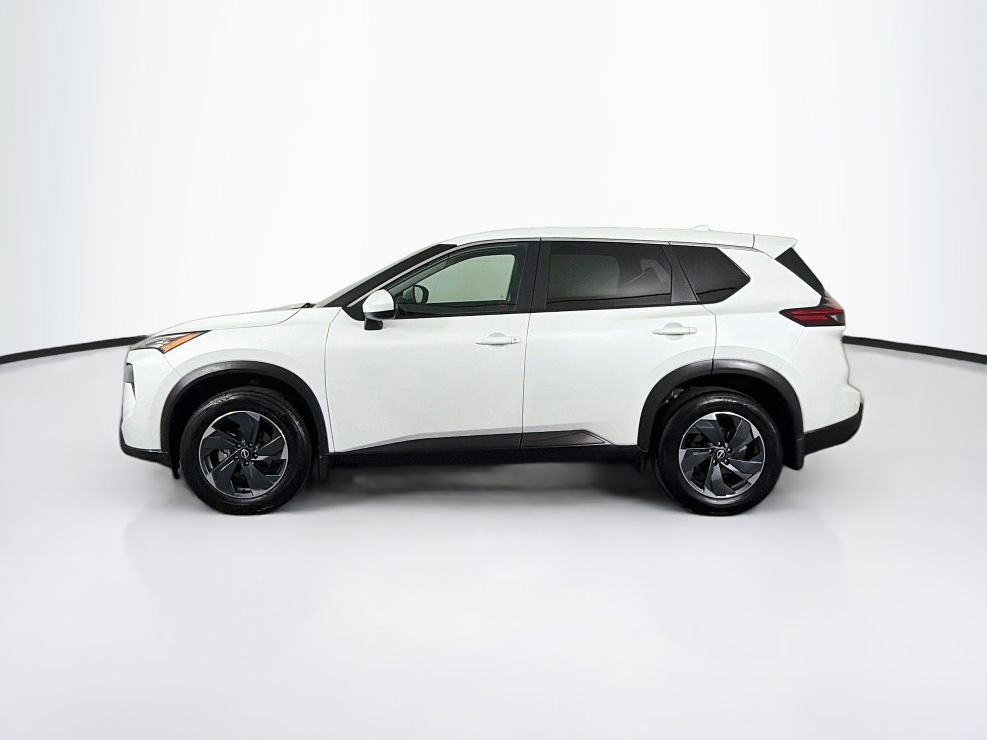 Used 2024 Nissan Rogue SV FWD image 4