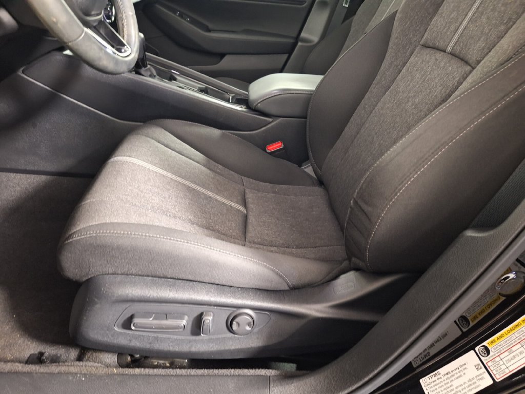 Used 2025 Honda Accord Sport image 29