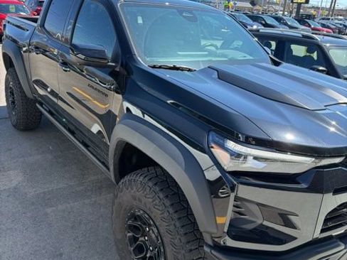 Used 2024 Chevrolet Colorado ZR2 w/ ZR2 Bison Edition image 3
