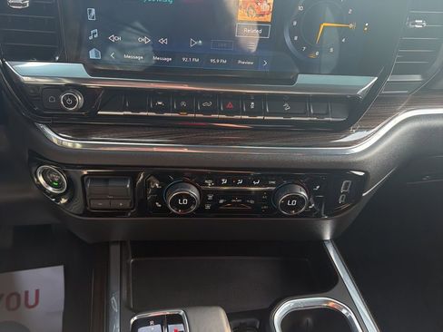 Used 2024 Chevrolet Silverado 1500 LT Trail Boss AWD/4WD image 12