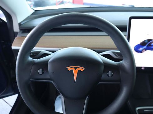Used 2022 Tesla Model 3 Long Range AWD/4WD image 21