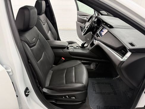 Used 2020 Cadillac XT5 Premium Luxury AWD/4WD image 15