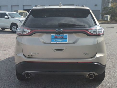 Used 2017 Ford Edge SEL w/ Equipment Group 201A image 6