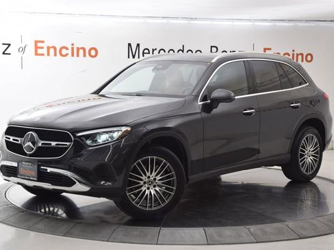 Certified 2025 Mercedes-Benz GLC 300 4MATIC image 2
