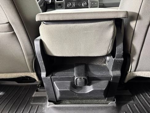 Used 2017 Ford F250 XLT AWD/4WD image 11