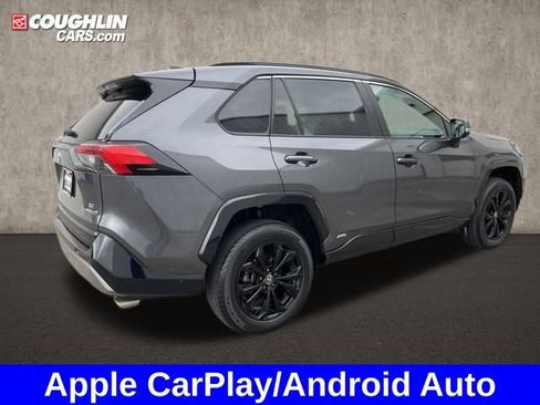 Used 2022 Toyota RAV4 SE image 6