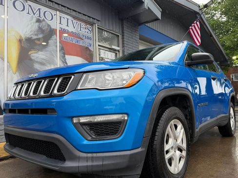 Used 2018 Jeep Compass Sport w/ Cold Weather Group FWD image 7