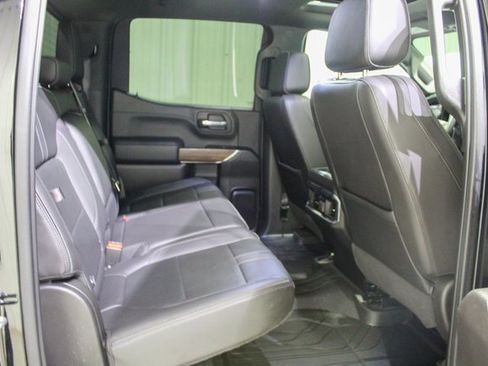 Used 2022 Chevrolet Silverado 1500 High Country w/ Technology Package image 17