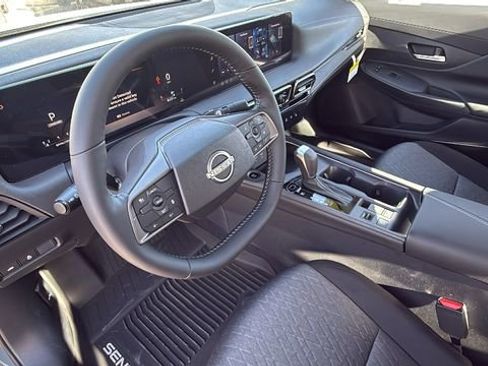New 2026 Nissan Sentra SV w/ SV Convenience Package FWD image 10