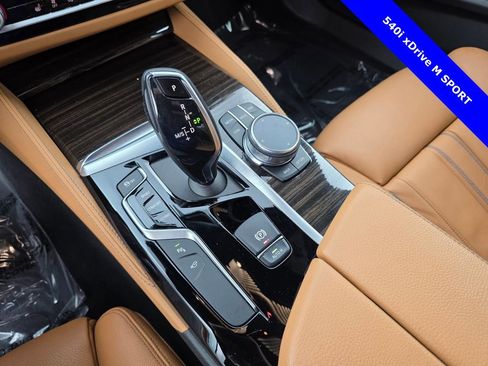 Used 2019 BMW 540i xDrive w/ M Sport Package image 23