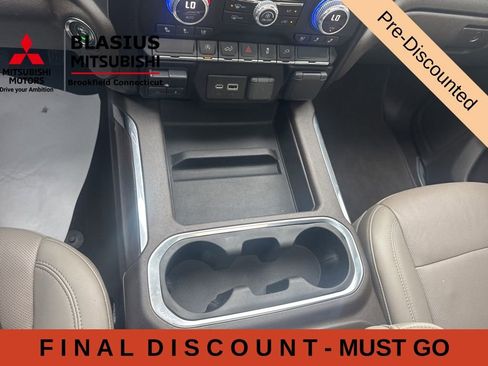 Used 2021 GMC Sierra 1500 SLT w/ SLT Premium Package AWD/4WD image 32