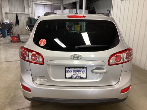 Used 2011 Hyundai Santa Fe GLS image 4