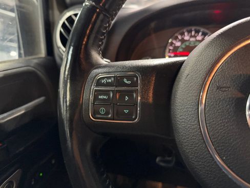 Used 2018 Jeep Wrangler Rubicon w/ Power Convenience Group image 29