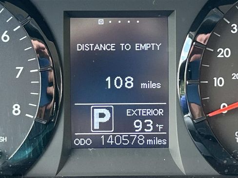 Used 2017 Toyota Sienna LE FWD image 35