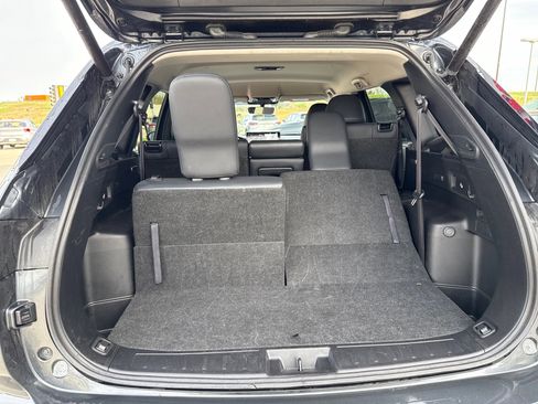 Used 2025 Mitsubishi Outlander SE image 8