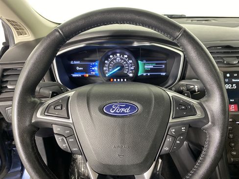 Used 2018 Ford Fusion Titanium AWD/4WD image 22