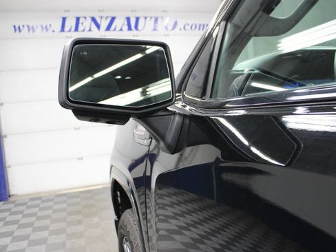 Used 2025 GMC Sierra 1500 AT4 w/ Technology Package AWD/4WD image 84