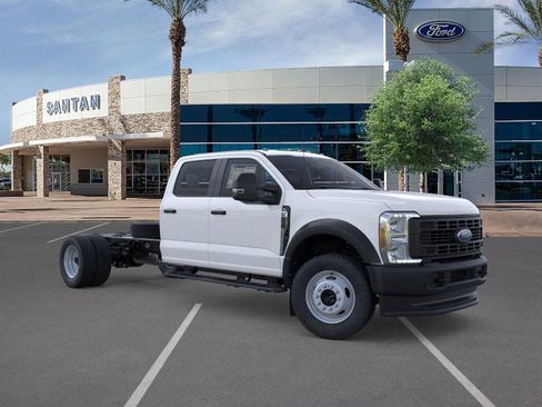 New 2025 Ford F550 4x4 Crew Cab image 7