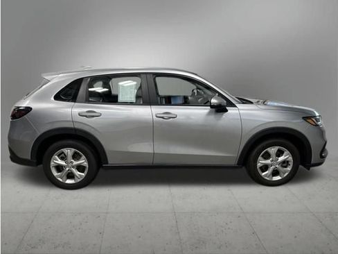 Certified 2024 Honda HR-V LX image 7