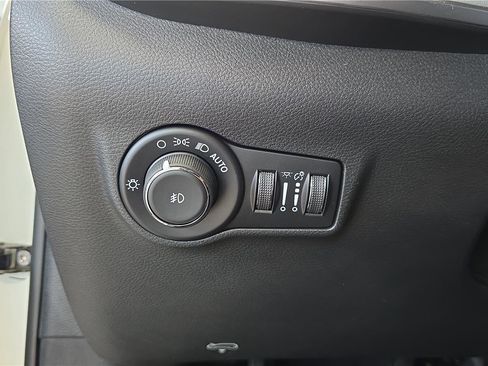 Used 2026 Jeep Compass Limited AWD/4WD image 26