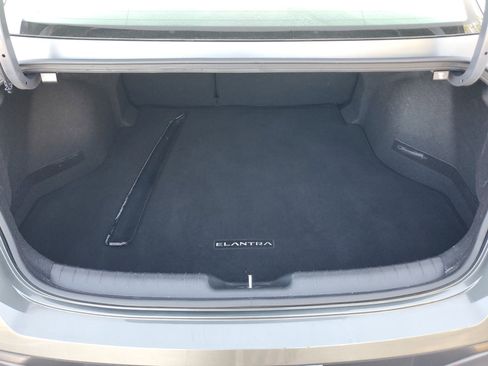 Certified 2024 Hyundai Elantra SEL w/ Convenience Package FWD image 20